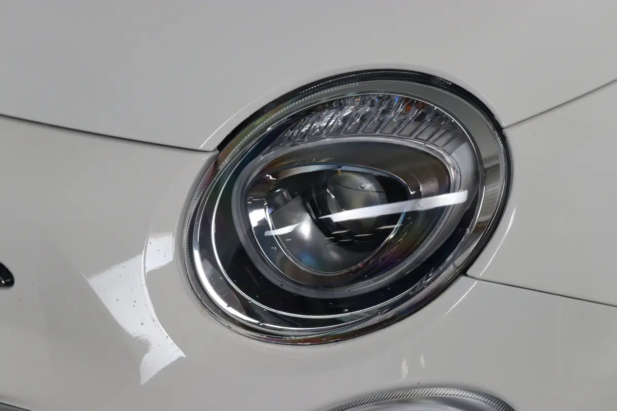 1.0 Hybrid Cabrio Dolcevita Finale | 1e Eigenaar! | Dealer Onderhouden! | Navi By App | Cruise Control | Stoelverwarming | Airco | Parkeersensoren | Lichtmetalen Velgen