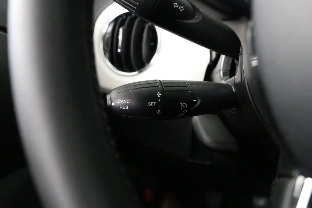 1.0 Hybrid Cabrio Dolcevita Finale | 1e Eigenaar! | Dealer Onderhouden! | Navi By App | Cruise Control | Stoelverwarming | Airco | Parkeersensoren | Lichtmetalen Velgen