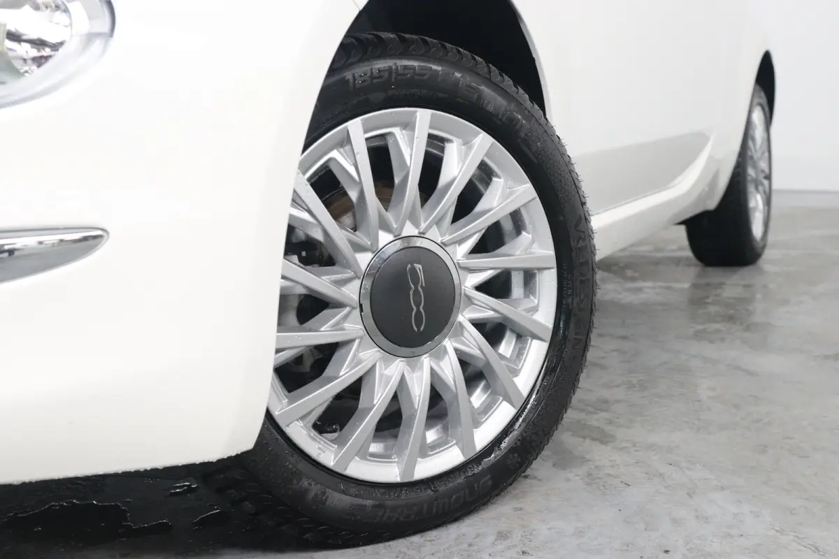 1.0 Hybrid Cabrio Dolcevita Finale | 1e Eigenaar! | Dealer Onderhouden! | Navi By App | Cruise Control | Stoelverwarming | Airco | Parkeersensoren | Lichtmetalen Velgen