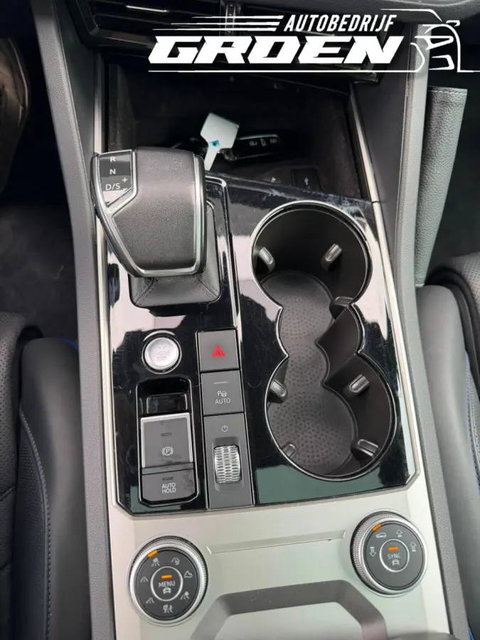 3.0 TSi 4MOTION R-LINE PANO|HUD|UCHT|TREK
