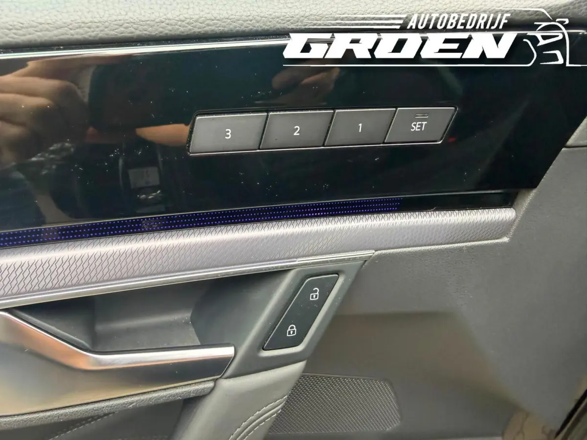 3.0 TSi 4MOTION R-LINE PANO|HUD|UCHT|TREK
