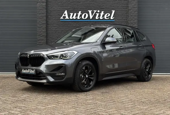 xDrive25e | PDC V+A | Elektrische Klep | LED | Apple Carplay | 35X op voorraad