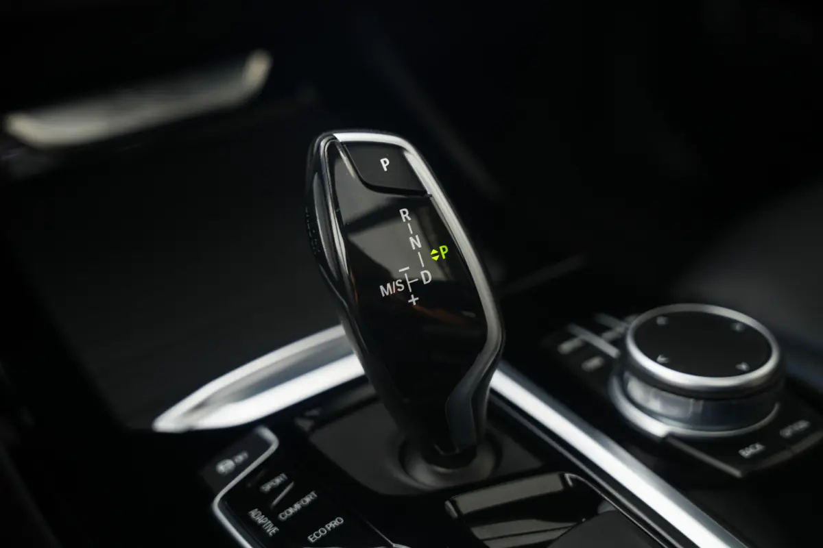 xDrive30e 292 pk High Executive M-Sportpakket / Pano-Dak/ Harman-Kardon/ Head-Up/ SuperSport-Stoel/ Keyless/ Camera/ Leder/ Stoel.Verw/ Memory/ Driving Assistant/ 20'' LMV