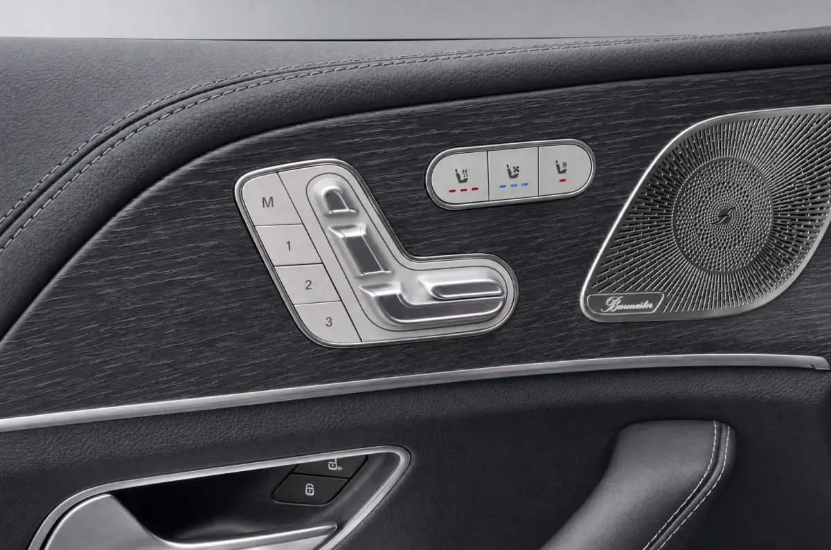 AMG 53 Hybrid 4MATIC+ Night Edition Premium Plus LUCHTVERING / TREKHAAK / BURMESTER / FULL BLACK