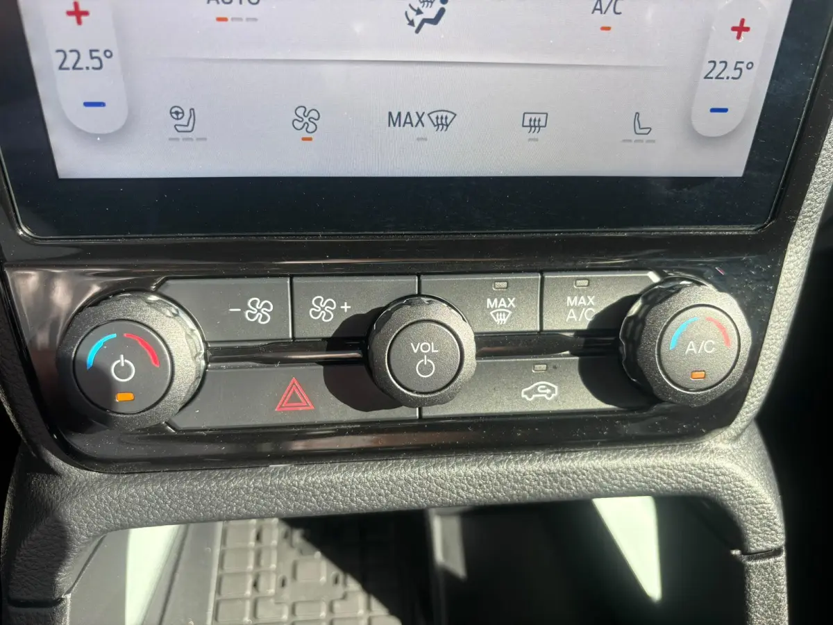 Stormtrak 2.3 PHEV | UIT VOORRAAD LEVERBAAR | Power Roller Top | Trekhaak | 0,99% Financial lease