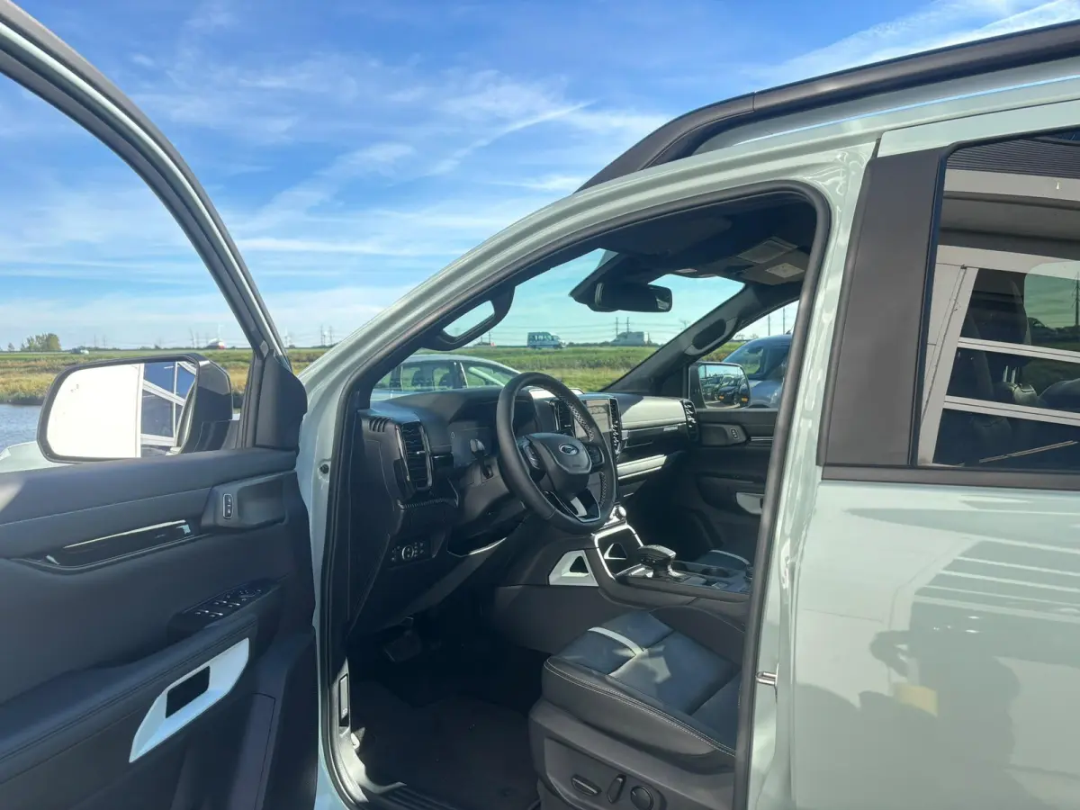 Stormtrak 2.3 PHEV | UIT VOORRAAD LEVERBAAR | Power Roller Top | Trekhaak | 0,99% Financial lease