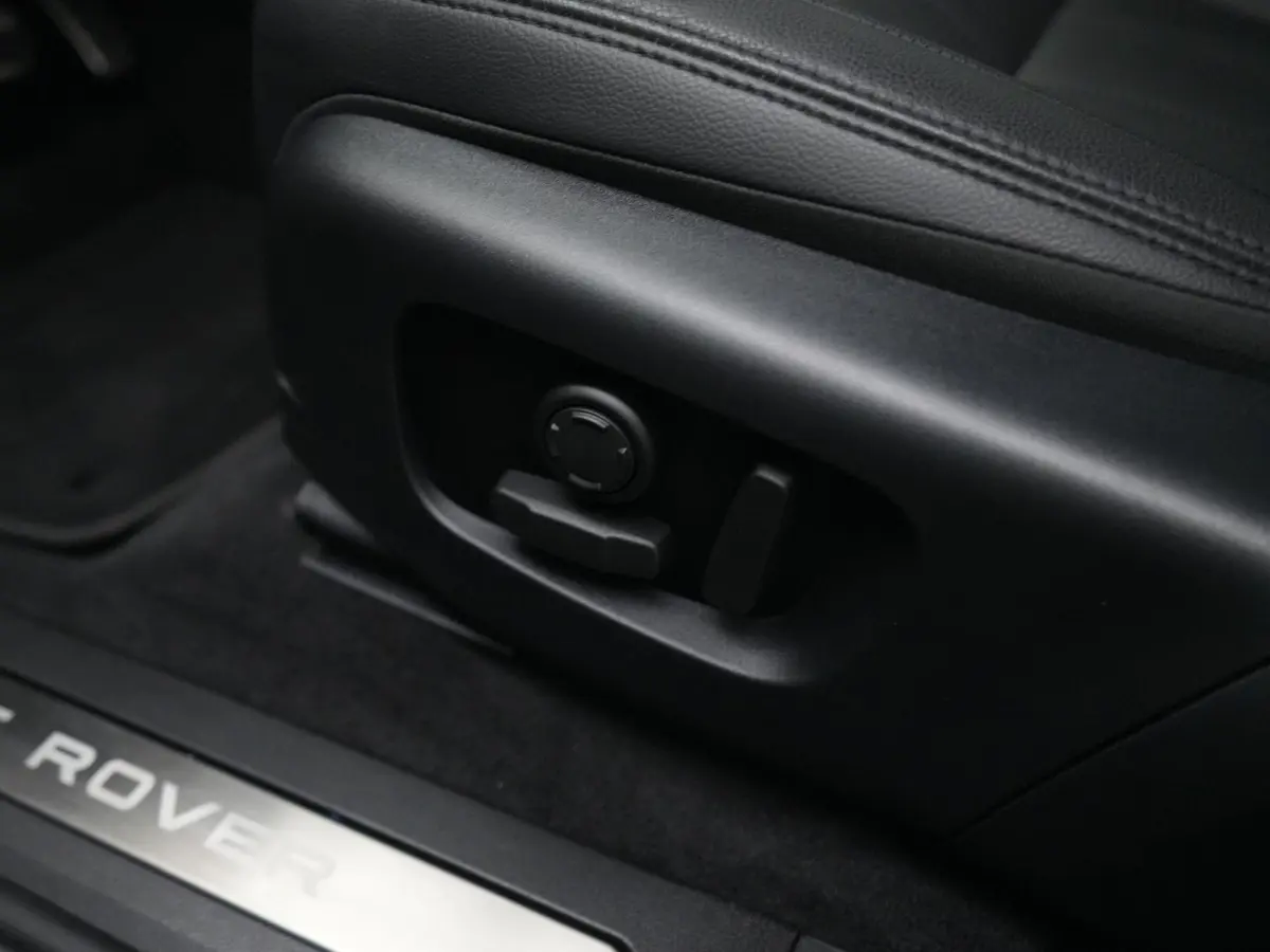 1.5 P270e PHEV Business Dynamic Edition | Cold Climate Pack | Black Exterior Pack | Elektrische Trekhaak |