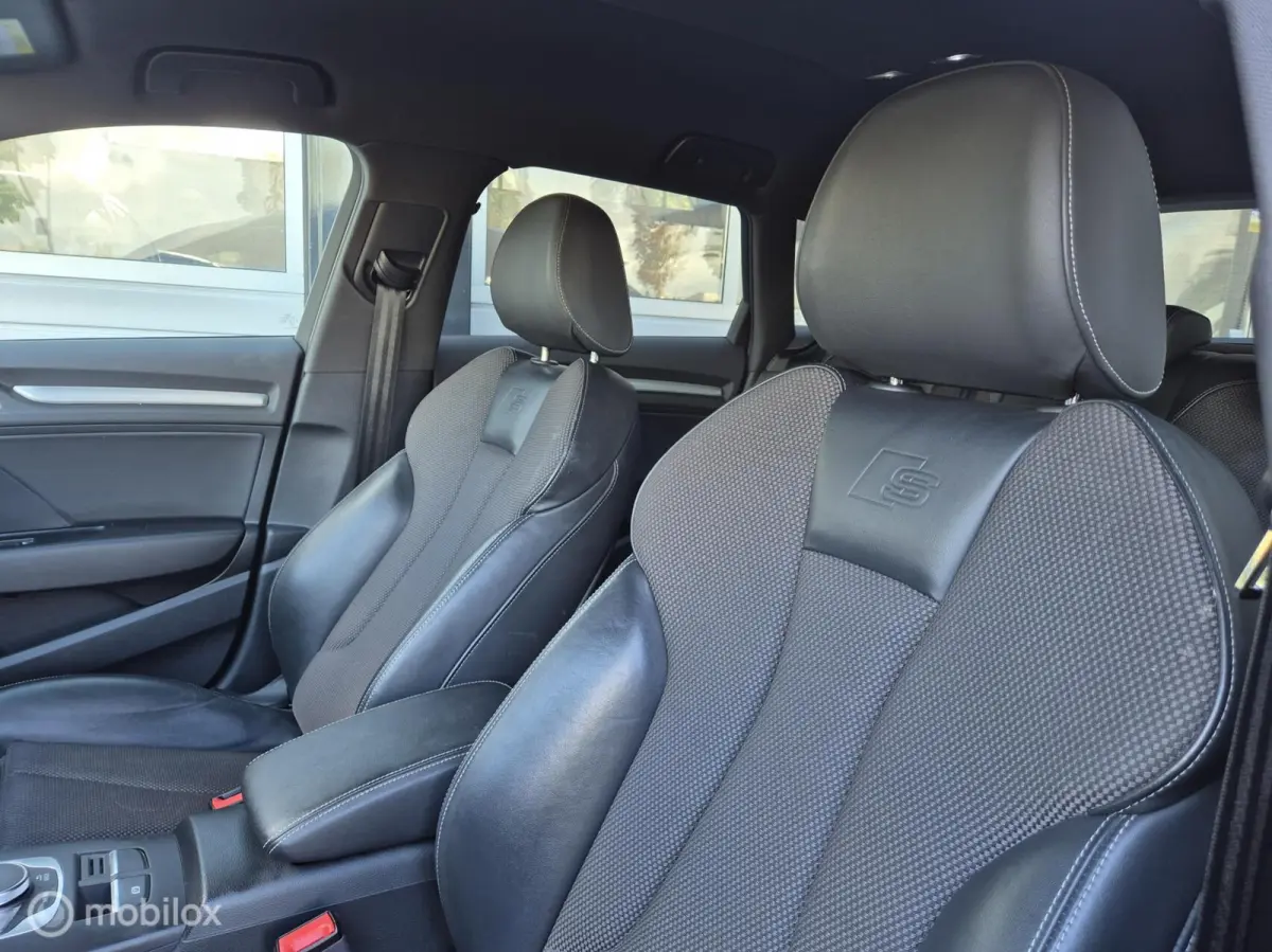 1.0 TFSI Sport S-LINE RIJKLAAR! 18" NAVI