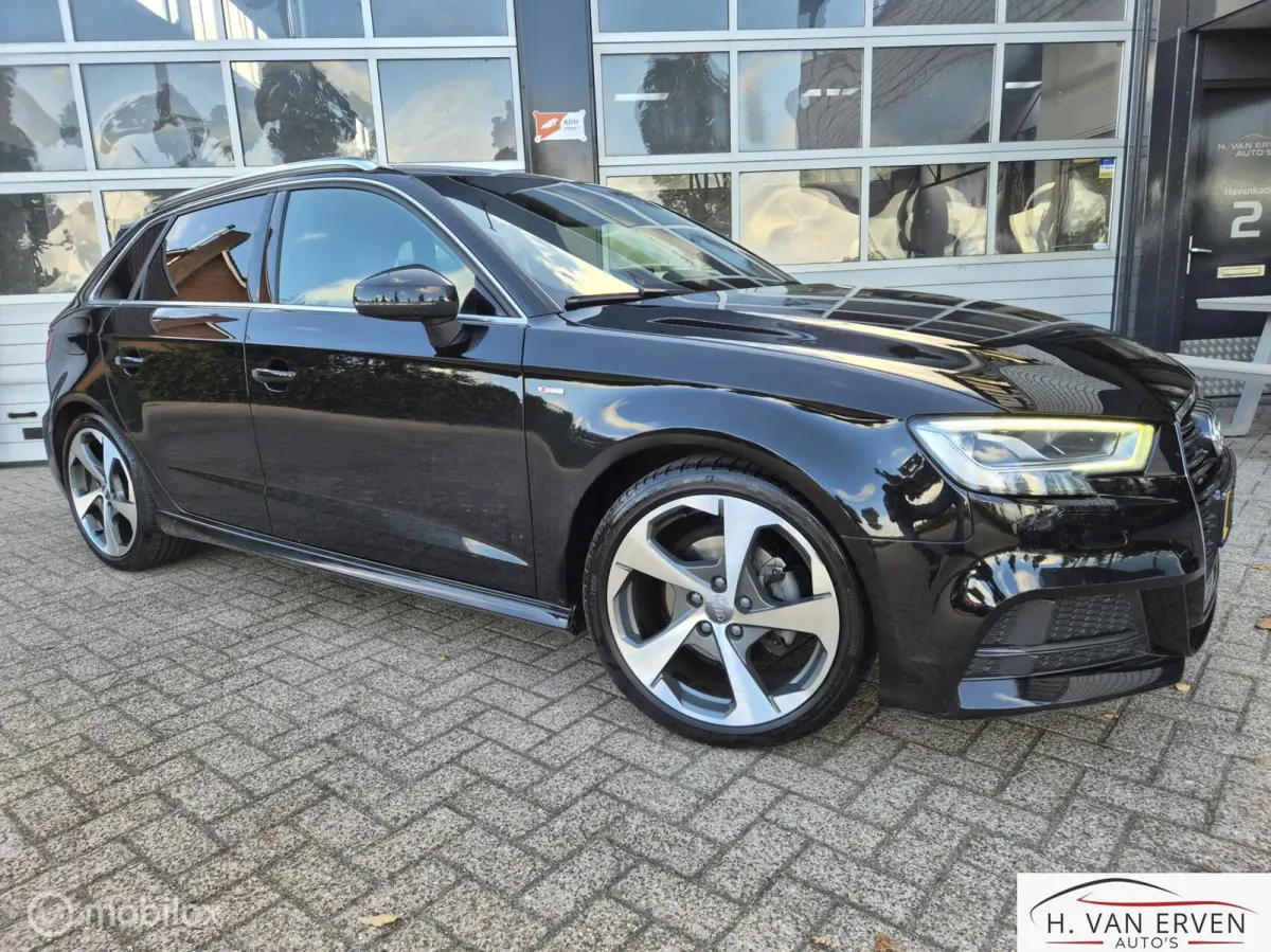1.0 TFSI Sport S-LINE RIJKLAAR! 18" NAVI
