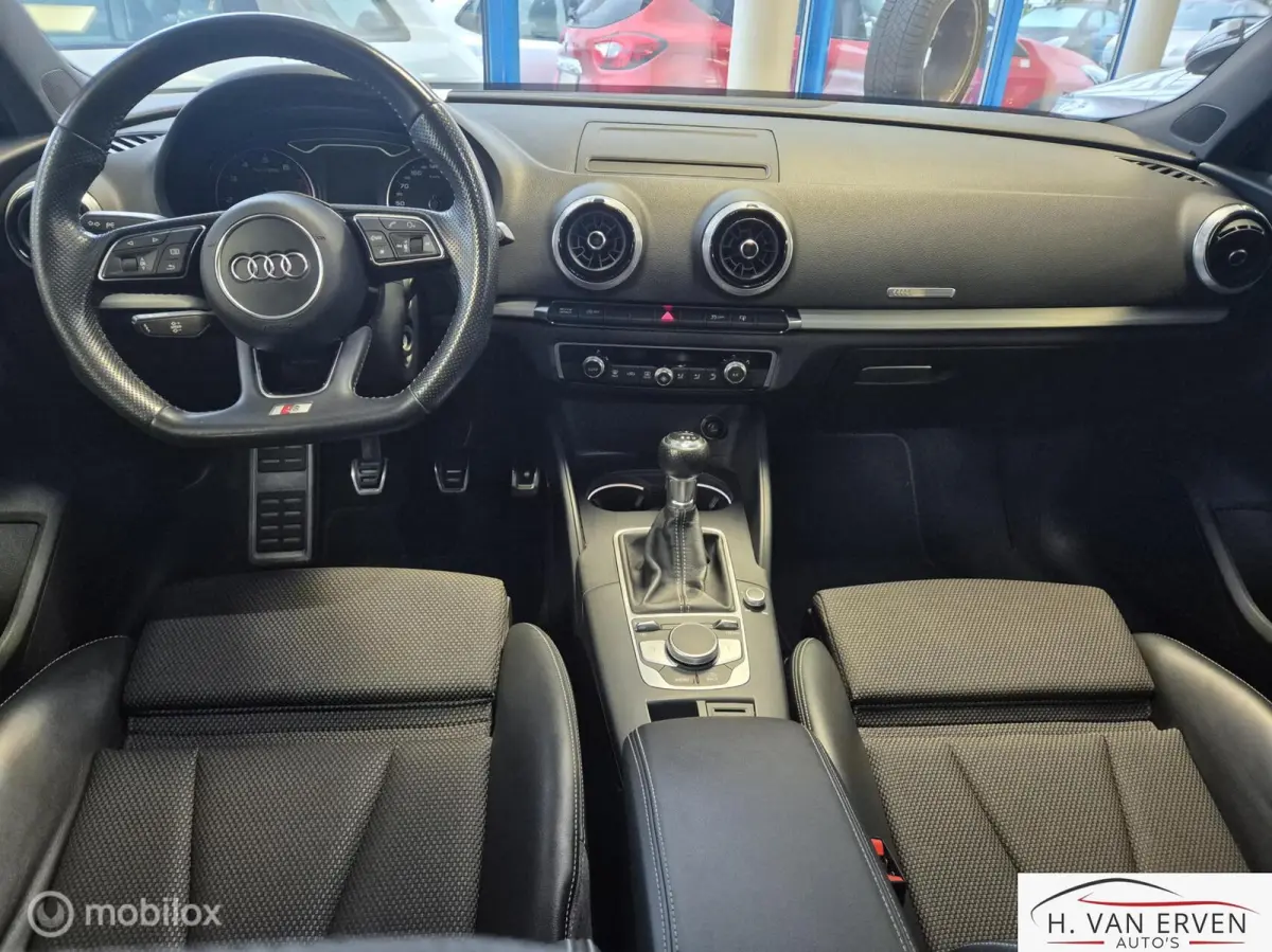 1.0 TFSI Sport S-LINE RIJKLAAR! 18" NAVI