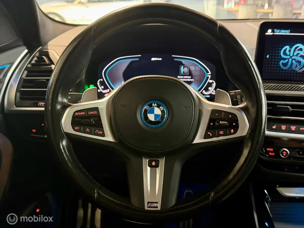 xDrive30e High Executive M Sport | Pano | M Seats | Laser | HUD | 360 | M Onderstel | Stuurverwarming | 20" M Velgen | Shadow Line | Sfeer| SOH 99% | 292PK