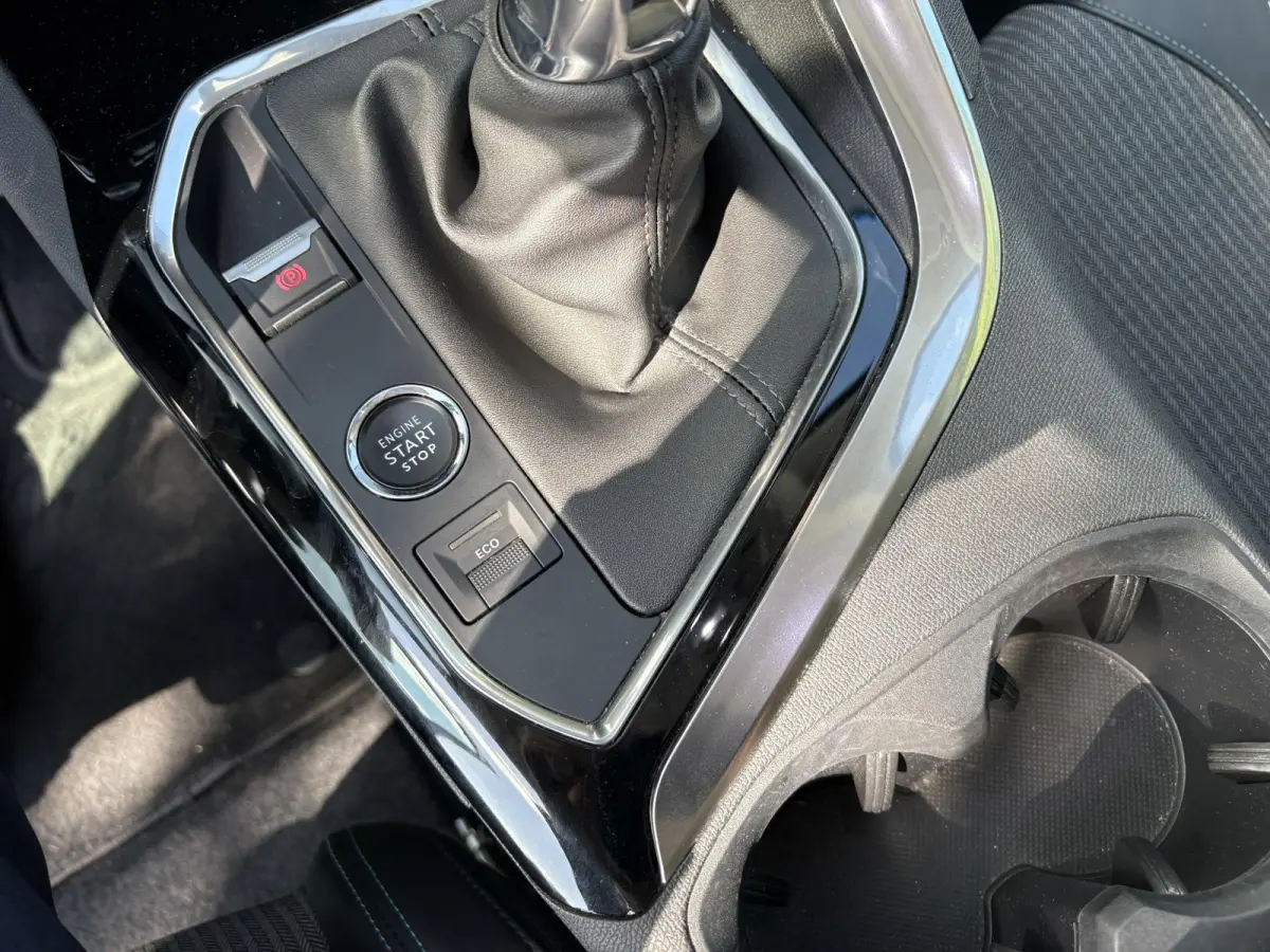 1.2 PureTech Allure | Navigatie | Parkeerhulp | Cruise Control | Navigatie | Apple Carplay/Android Auto