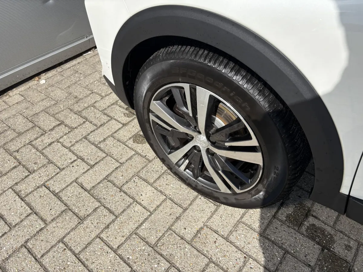 1.2 PureTech Allure | Navigatie | Parkeerhulp | Cruise Control | Navigatie | Apple Carplay/Android Auto