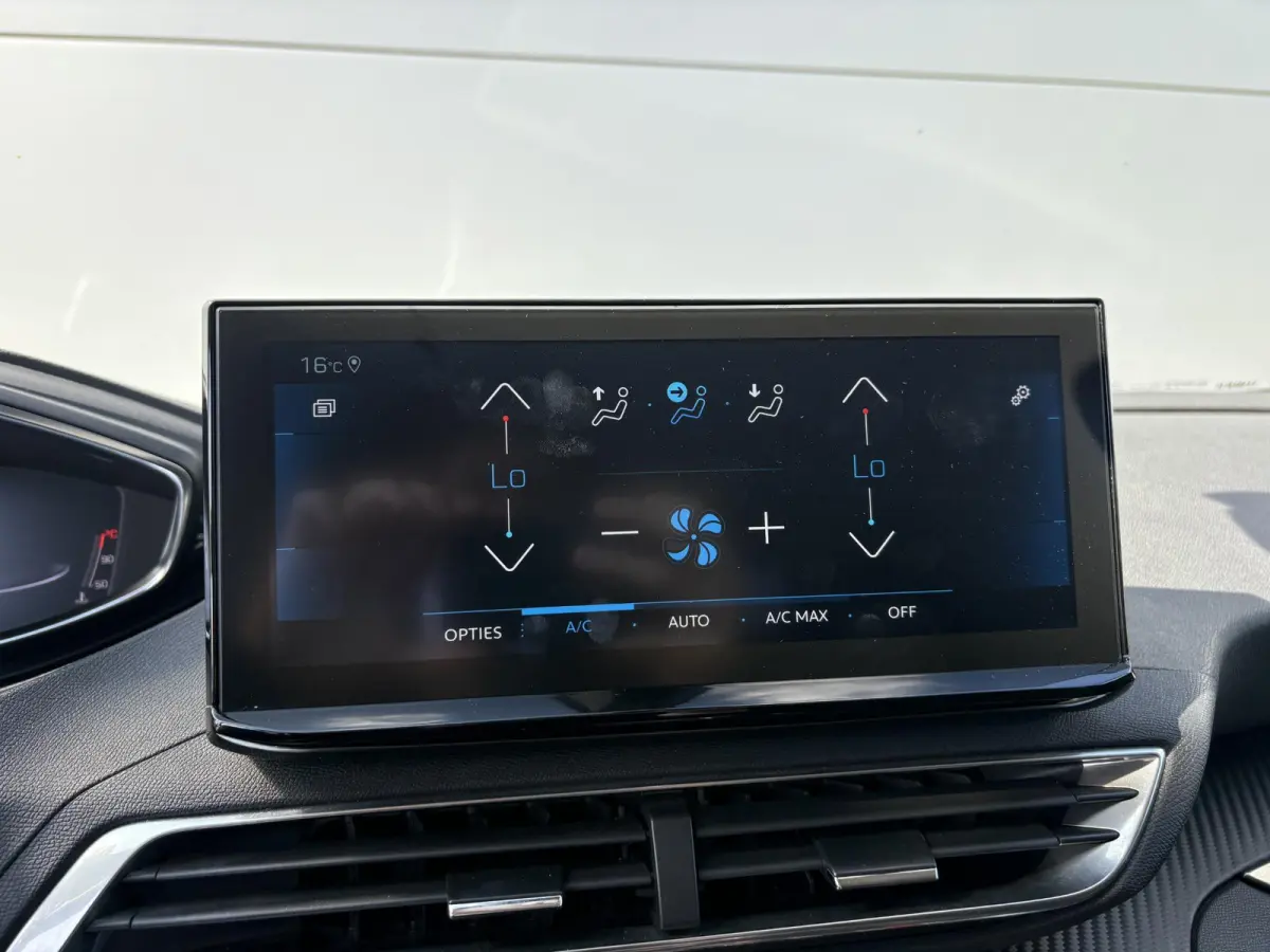 1.2 PureTech Allure | Navigatie | Parkeerhulp | Cruise Control | Navigatie | Apple Carplay/Android Auto