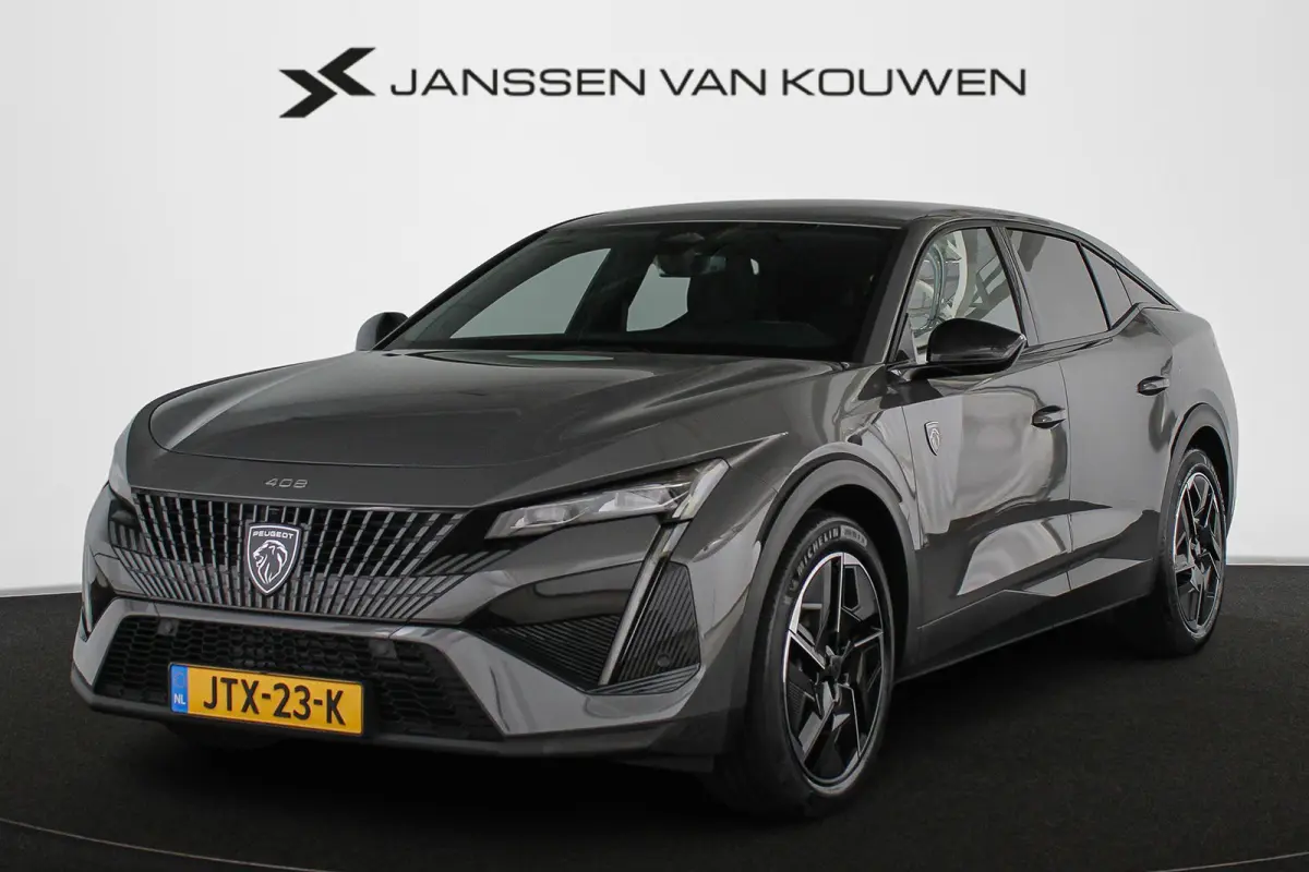 1.2 Hybrid 145 e-DCS6 GT 360 Camera Stuurverwarming Apple CarPlay Dodehoek