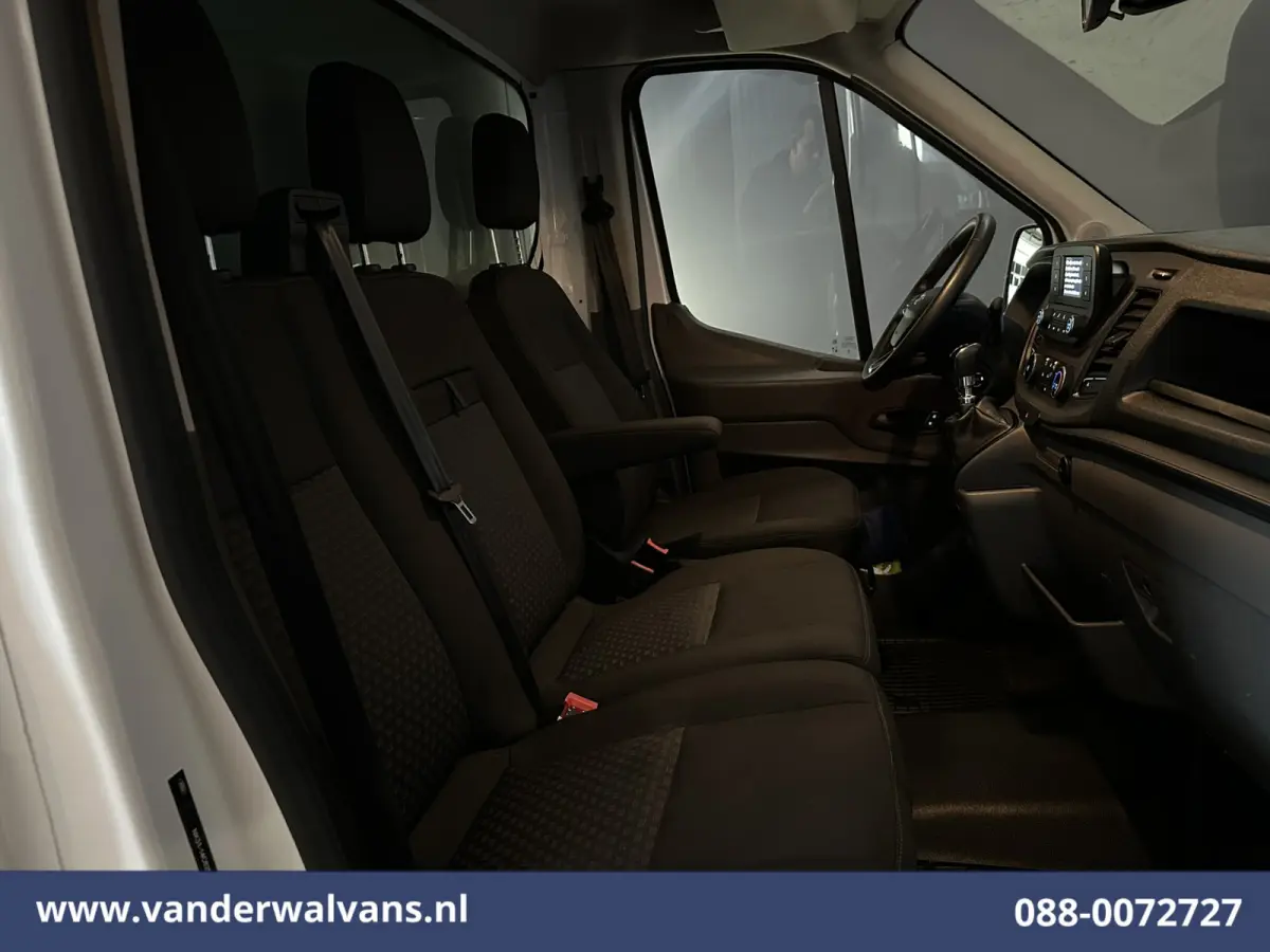 2.0 TDCI 155pk Bakwagen 225cm Hoog Laadklep Euro6 Airco | 1050kg laadvermogen | Camera | Cruisecontrol | Verwarmde voorruit Bijrijdersbank