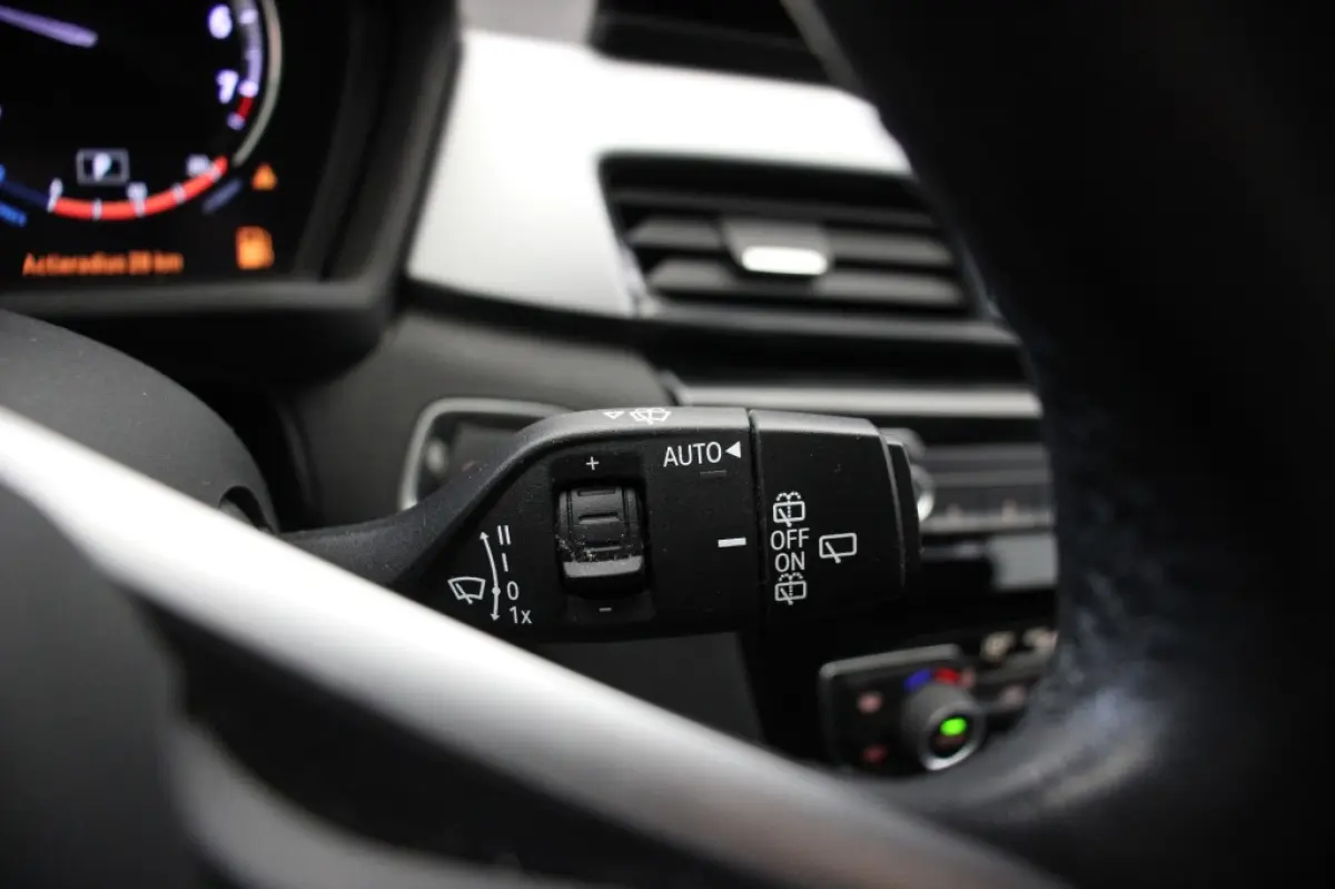 sDrive18i Business Edition Automaat - Carplay, Camera, Headup Display, Cruise