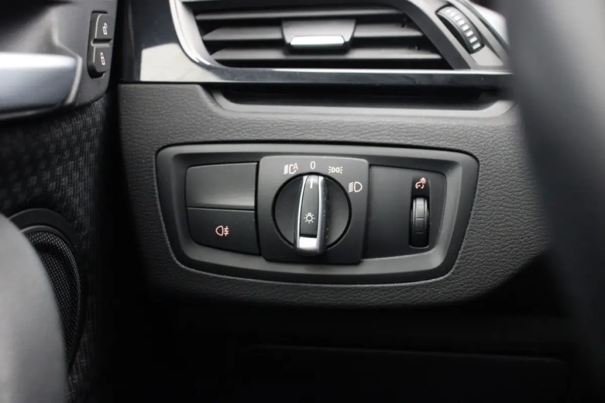 sDrive18i Business Edition Automaat - Carplay, Camera, Headup Display, Cruise