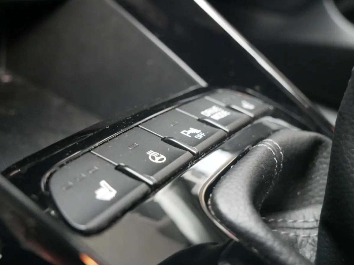 1.0 T-GDi MHEV DynamicPlusLine Cruise| Camera| Stoel vewarming