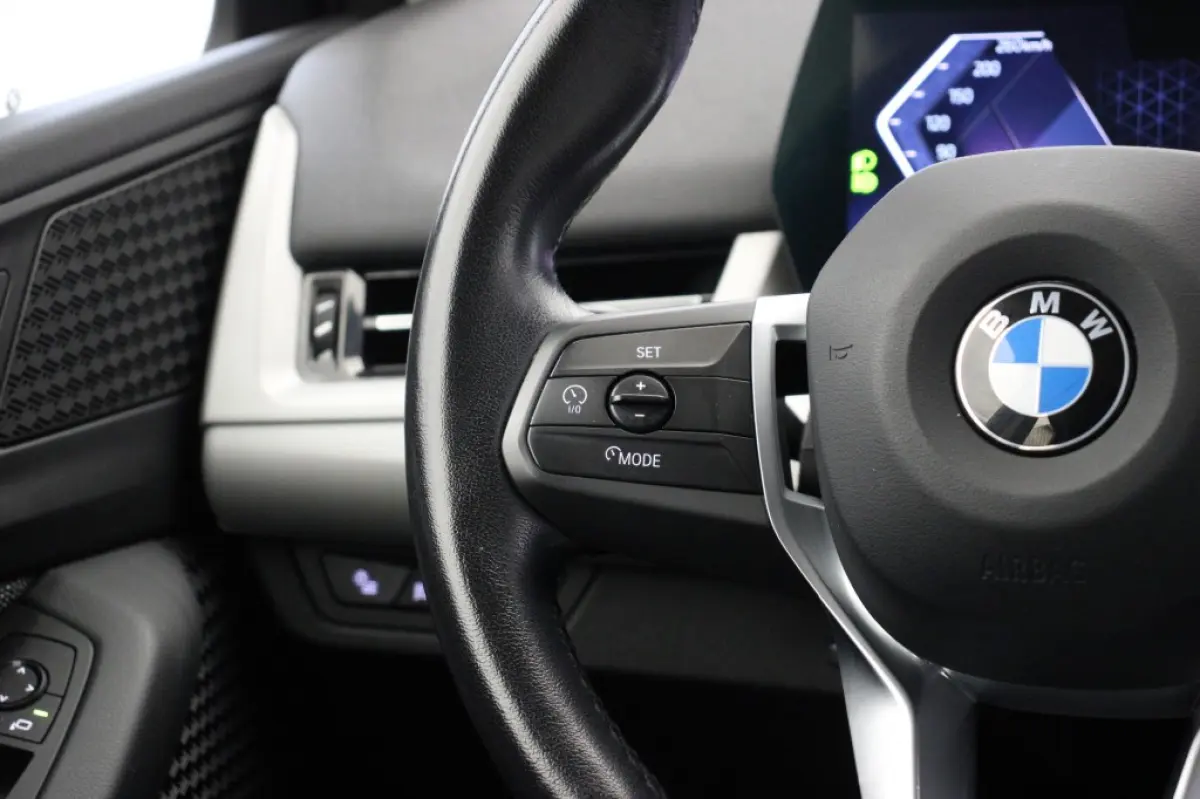 218i Automaat - Digitaal Cockpit, Carplay, Camera, Cruise
