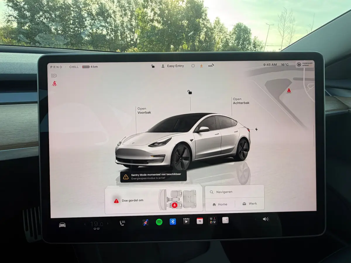 Long Range AWD 75 kWh - Pearl White - Panorama/Leder/Trekhaak - SoH 93%