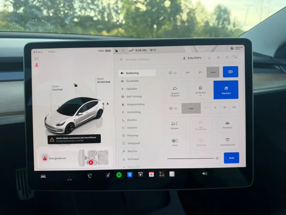 Long Range AWD 75 kWh - Pearl White - Panorama/Leder/Trekhaak - SoH 93%