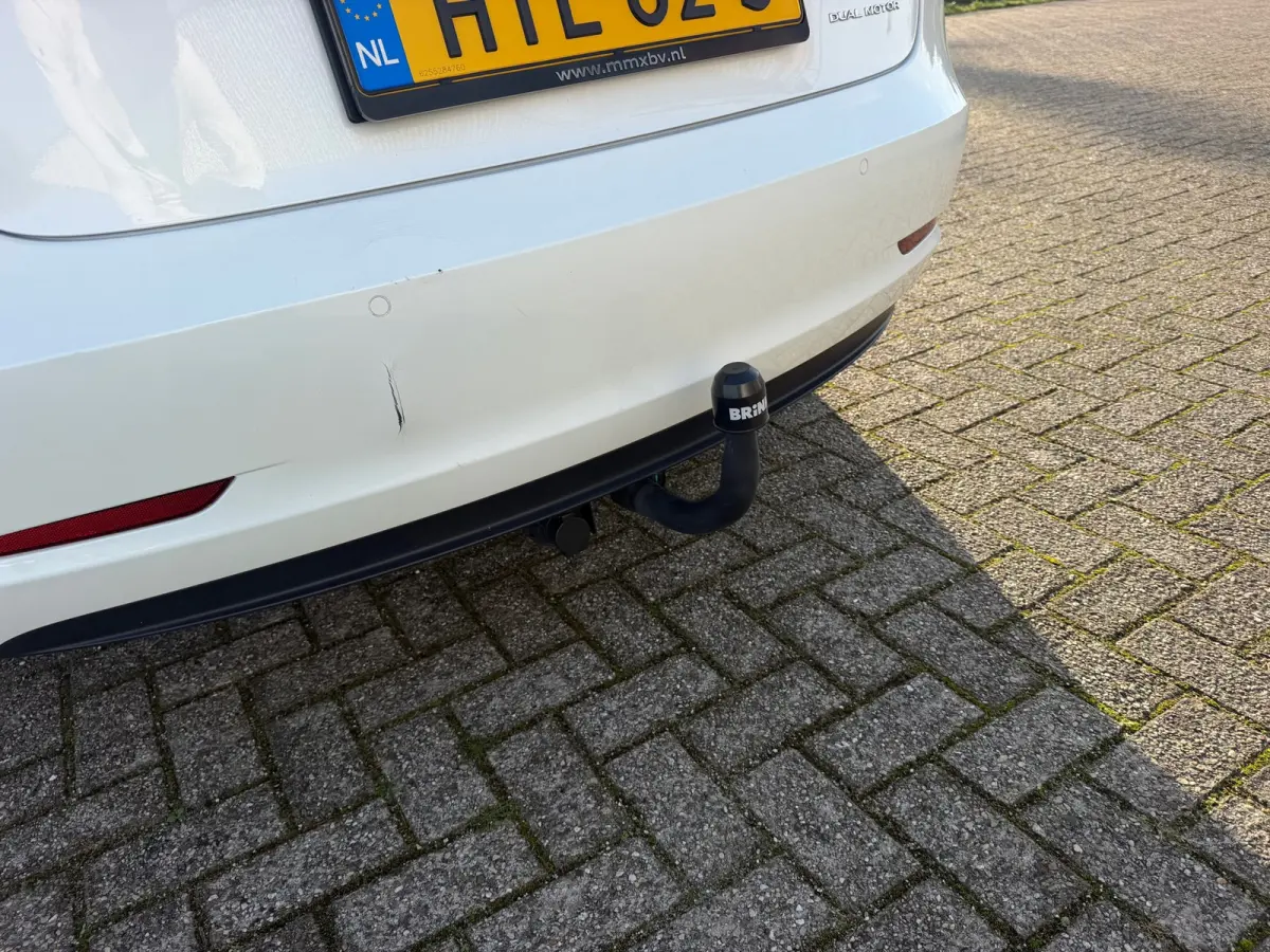 Long Range AWD 75 kWh - Pearl White - Panorama/Leder/Trekhaak - SoH 93%