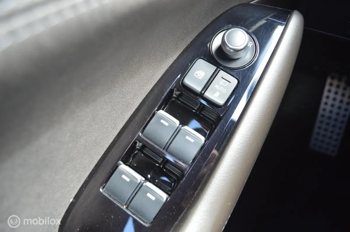 2.5 SkyActiv-G 194 Signature