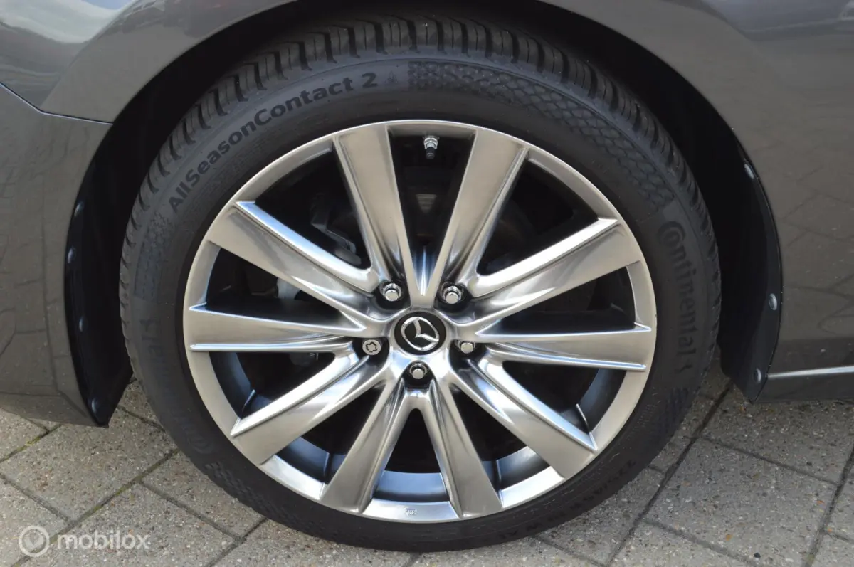 2.5 SkyActiv-G 194 Signature