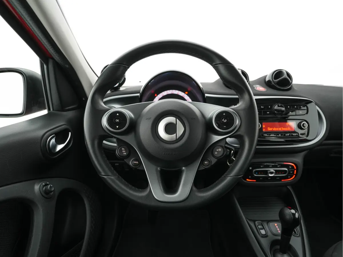 EQ Passion 18 kWh (3-Fase-22kW) {SoH-95%} Aut.*FACE-LIFT | LED-LIGHTS | HEATED-COMFORTSEATS | CRUISE | ECC | DAB | SMART-AUDIO | COOL/AUDIO-PACK | 15"ALU*