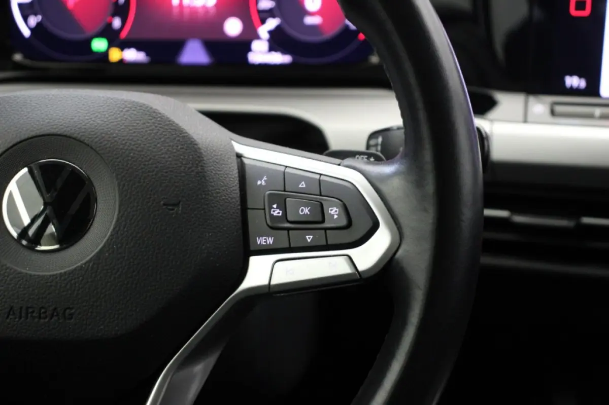 1.0 eTSI Life Automaat - Digitaal Cockpit, Carplay, Adapt. Cruise. Afn. Trekhaak