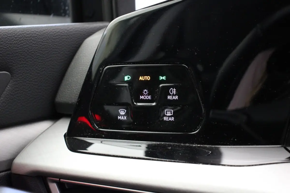 1.0 eTSI Life Automaat - Digitaal Cockpit, Carplay, Adapt. Cruise. Afn. Trekhaak