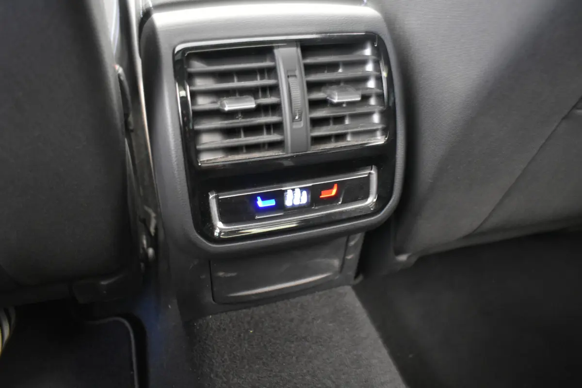 1.4 TSI PHEV GTE Pano Trekh Cam Dhoek det Winterpack Incl W-banden