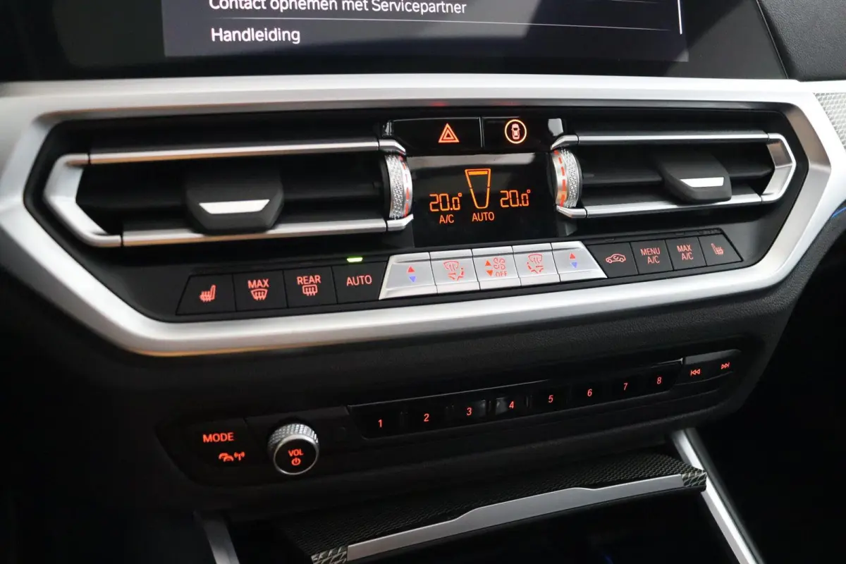 330e xDrive | SOH 92% | M Sportpakket | Trekhaak | Stoelverwarming