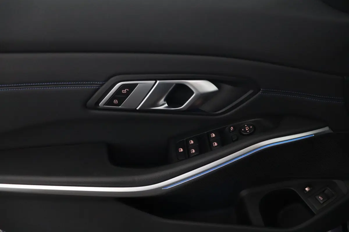 330e xDrive | SOH 92% | M Sportpakket | Trekhaak | Stoelverwarming
