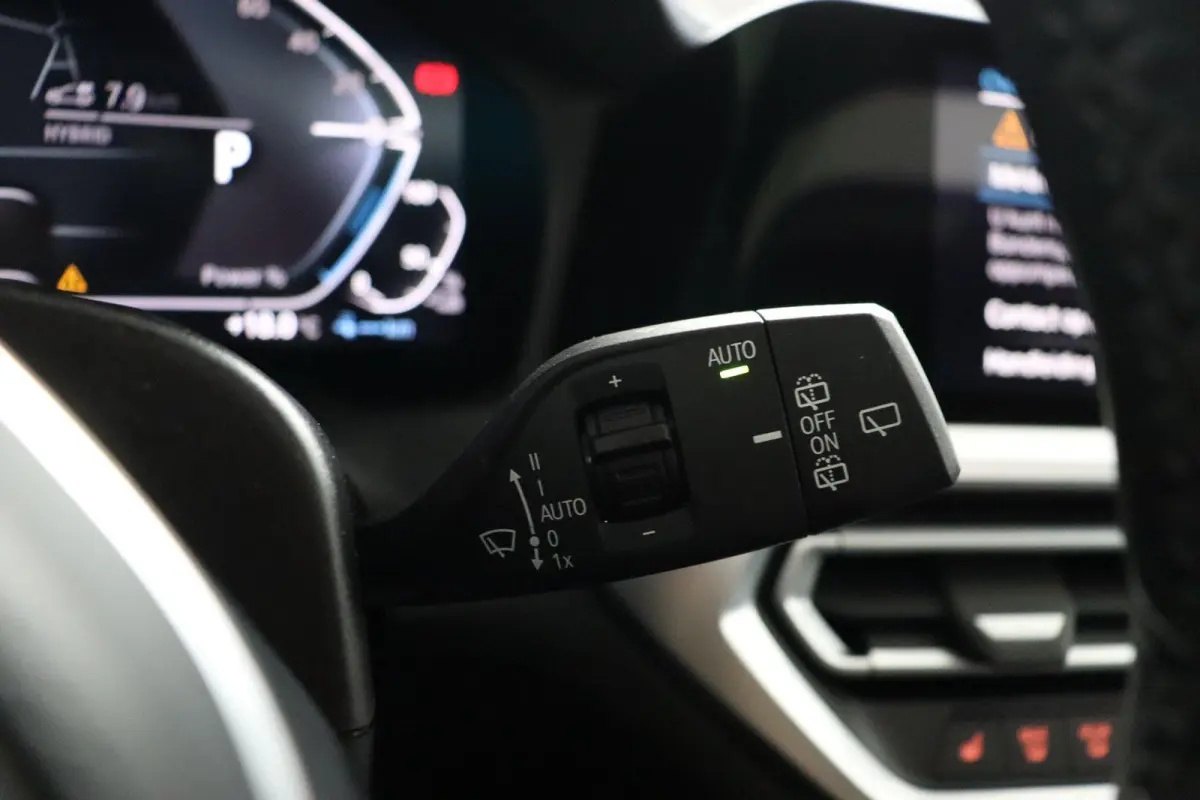 330e xDrive | SOH 92% | M Sportpakket | Trekhaak | Stoelverwarming
