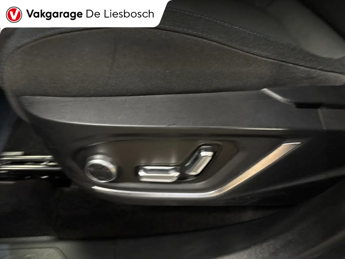 1.5 TGDI Luxury PHEV / Automaat / 360camera / Leder/ Carplay / Panorama-dak