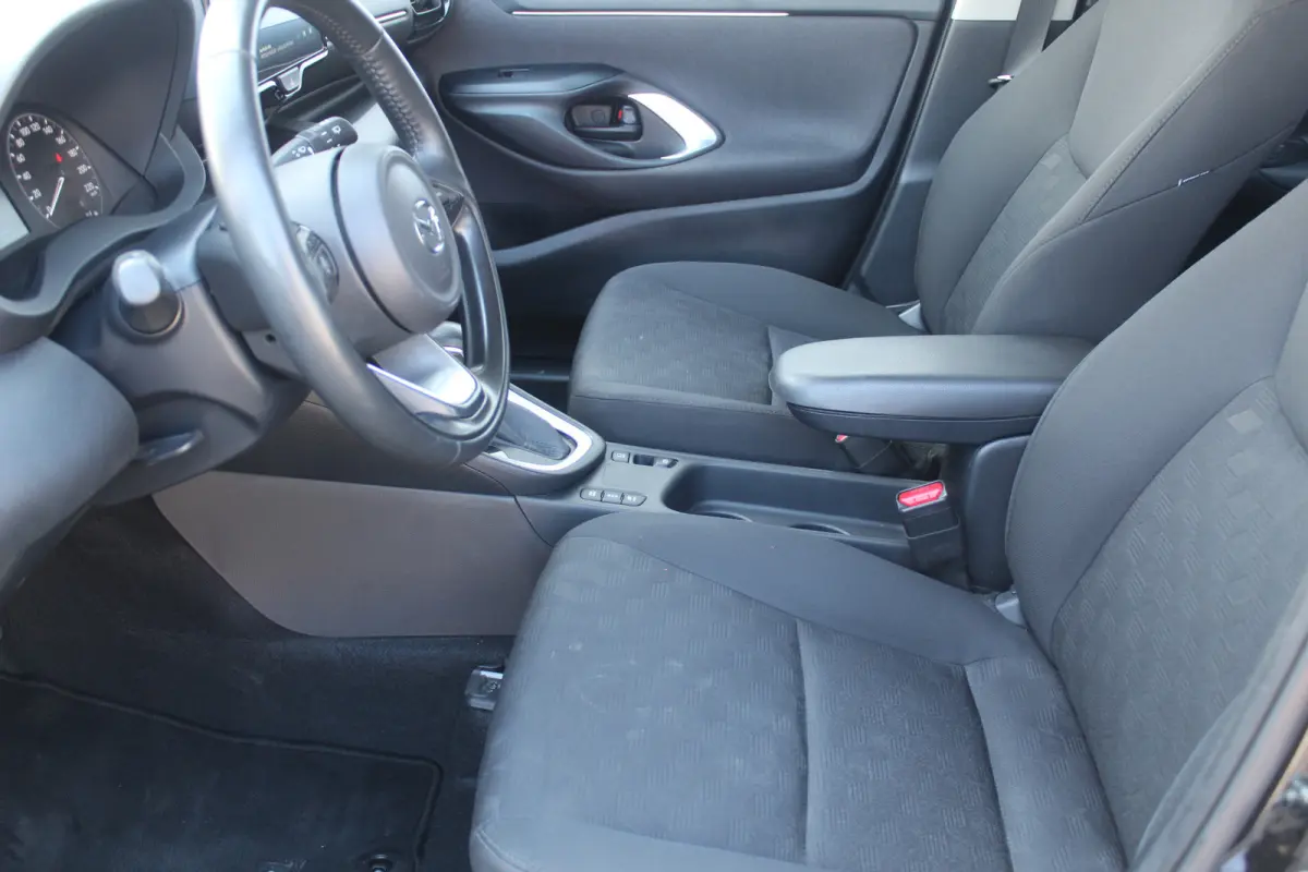 1.5 Exclusive-line l Adaptieve cruise contol l Lane assist l BLIS l PDC l Parkeercamera l Stuur- en stoelverwarming l Apple carplay/ Android auto l 16 inch