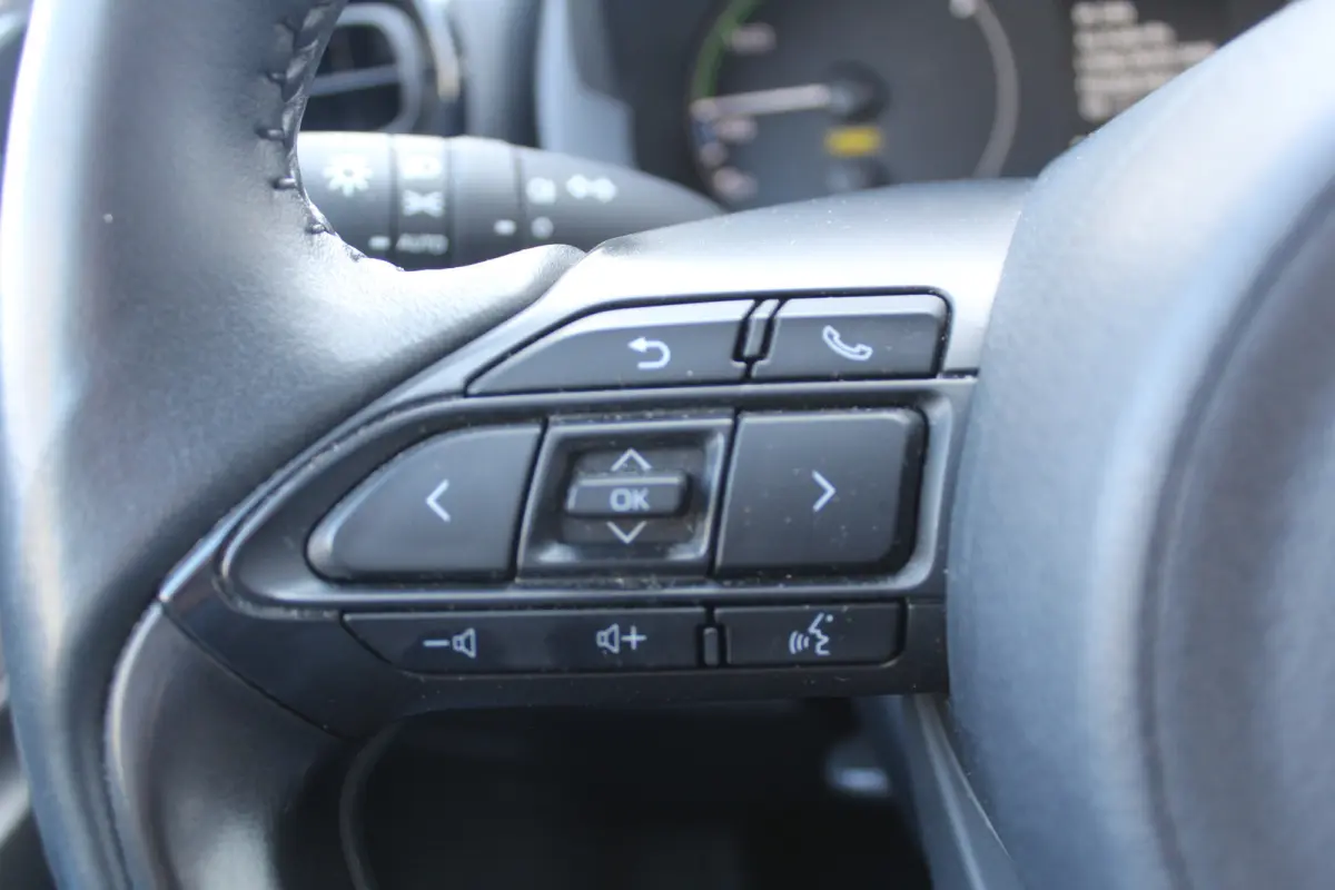 1.5 Exclusive-line l Adaptieve cruise contol l Lane assist l BLIS l PDC l Parkeercamera l Stuur- en stoelverwarming l Apple carplay/ Android auto l 16 inch