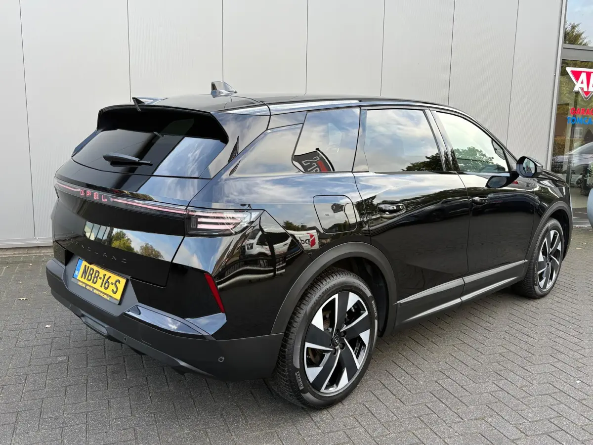 1.2 Turbo Hybrid GS Navigatie/Winter-pack/Matrix-LED/360-camera
