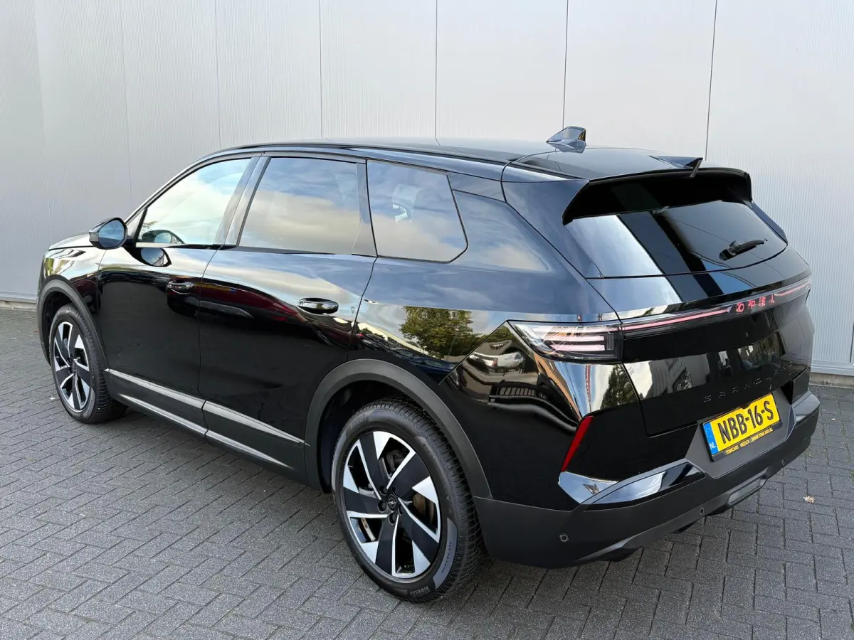 1.2 Turbo Hybrid GS Navigatie/Winter-pack/Matrix-LED/360-camera