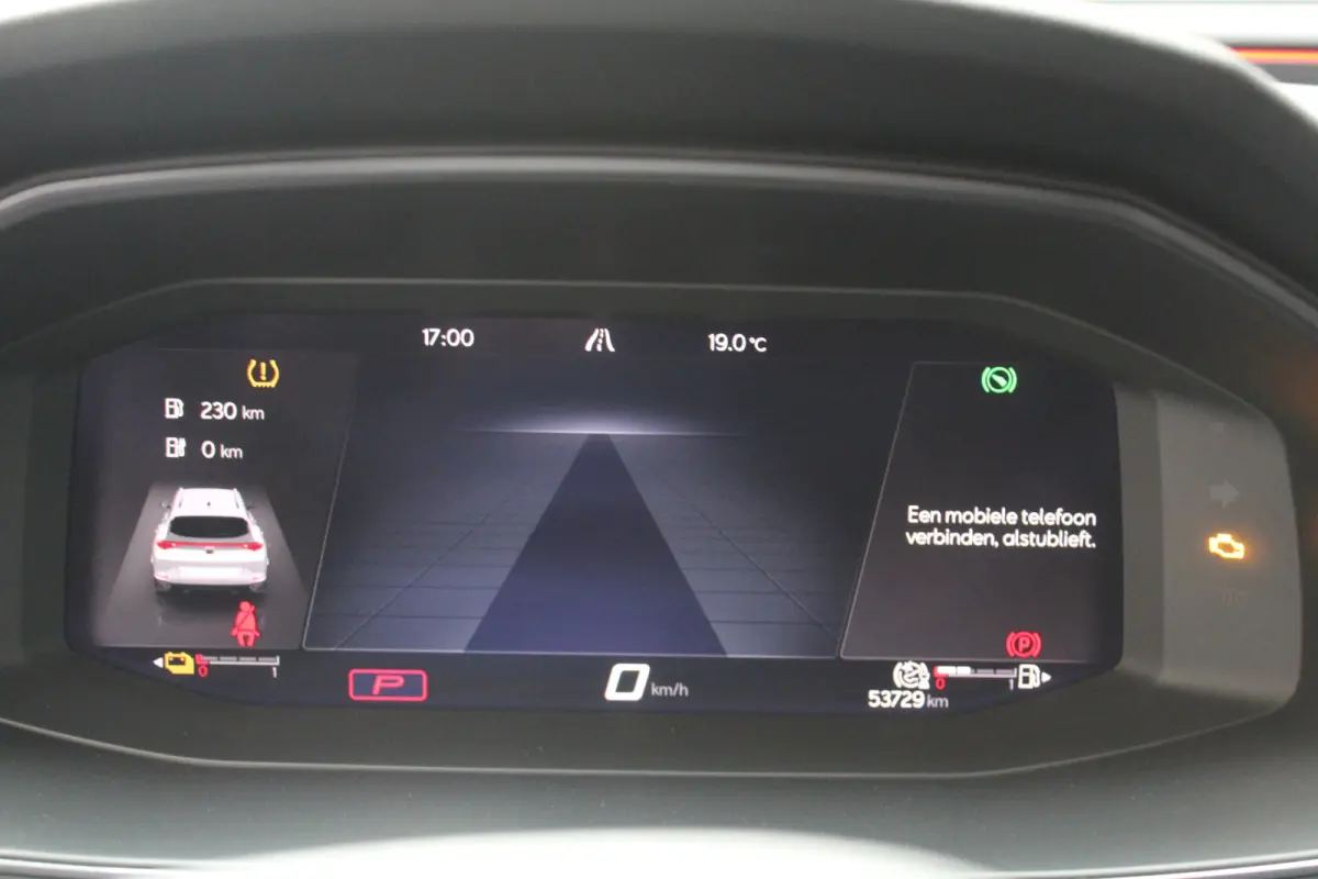 1.4 e-Hybrid Business l Adaptieve Cruise Control l PDC l Achteruitrijcamera l Stuur- en Stoelverwarming l Keyless l Navi l Clima l Apple Carplay/ Android Auto