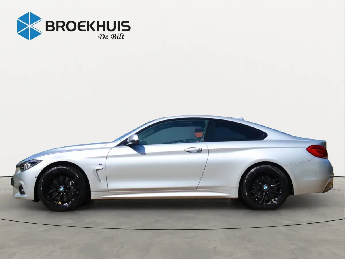440i xDrive High Executive UNIEK | NL-AUTO! | DEALER OH! | PANODAK | ELEKTR. STOEL INCL. MEMORY | STOELVERWARMING | CAMERA | CRUISE | LEDER | LED | PARK SENS V+A