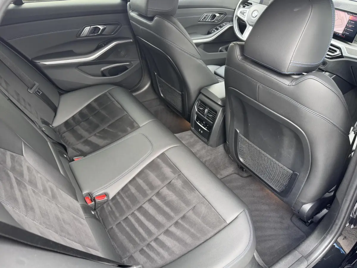320i/ M Sport/ Camera/ Memory/ Shadow line