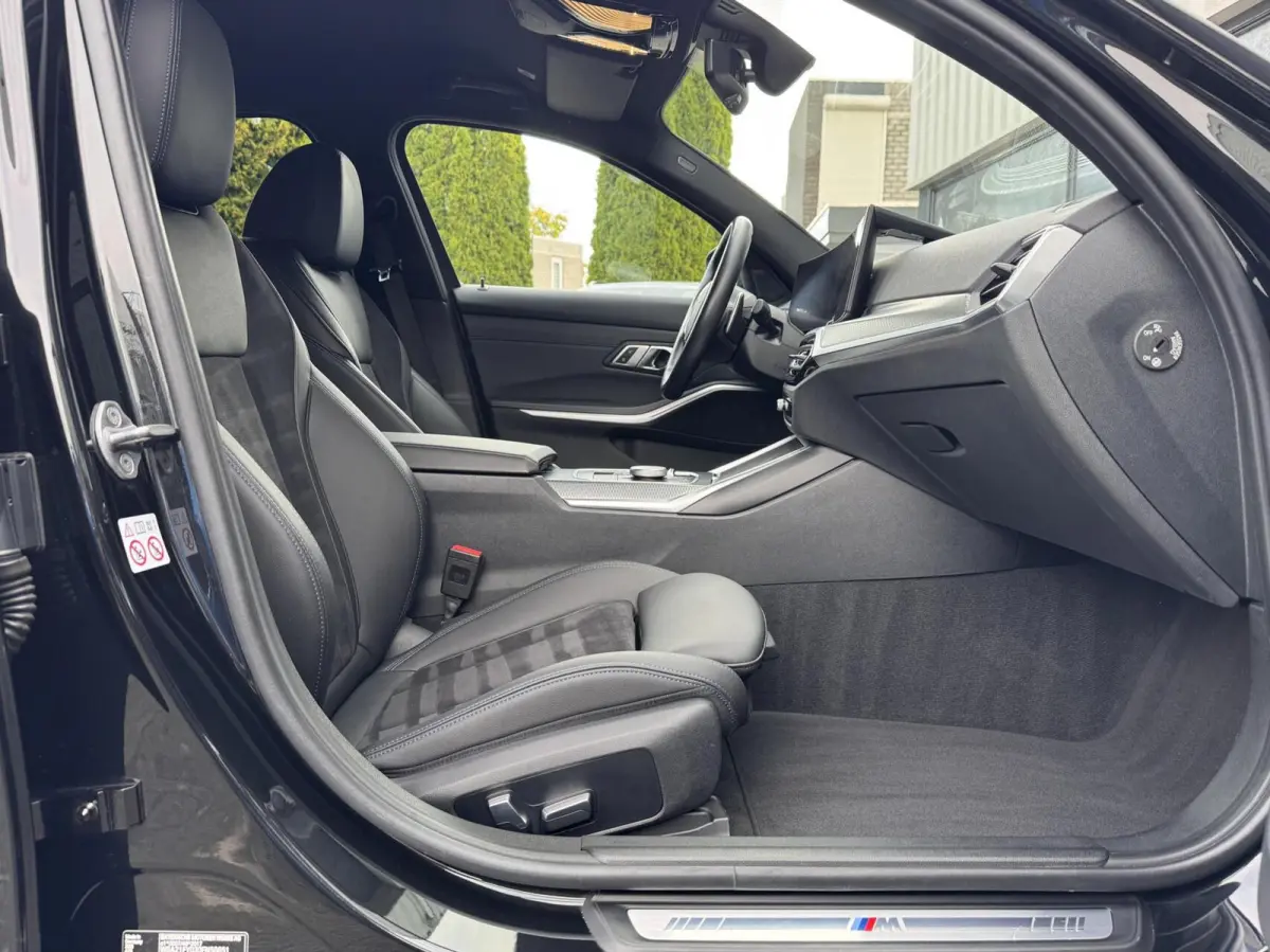 320i/ M Sport/ Camera/ Memory/ Shadow line