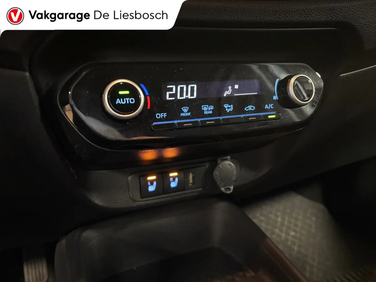 1.0 VVT-i MT first / apple /stoelverw /cruisec /camera/pdc/clima/boeken