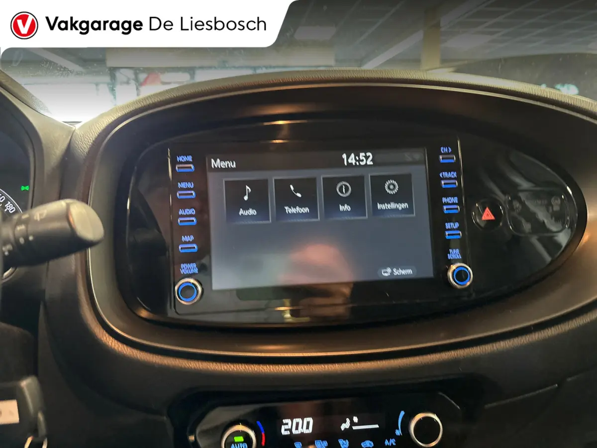1.0 VVT-i MT first / apple /stoelverw /cruisec /camera/pdc/clima/boeken