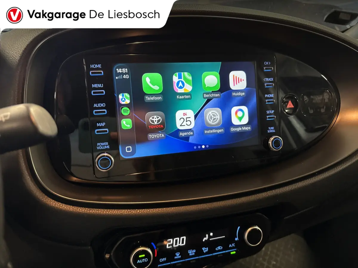 1.0 VVT-i MT first / apple /stoelverw /cruisec /camera/pdc/clima/boeken