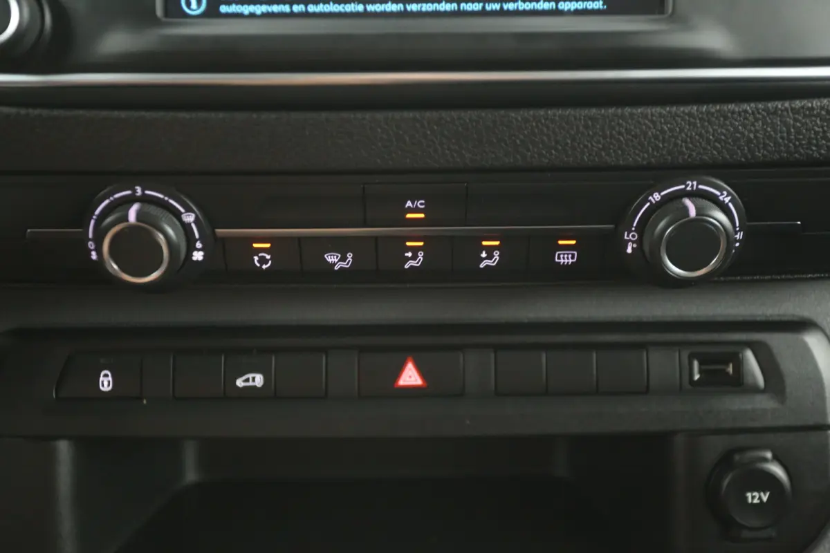75 kWh L2H1 Long Range | Snelladen | SOH 90% | Airco | Cruise | Camera | 3 Zits | 2xSchuifdeur | Carplay