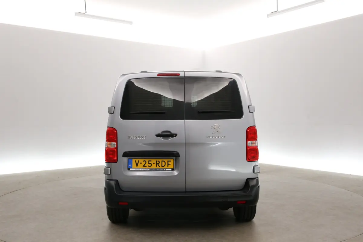 75 kWh L2H1 Long Range | Snelladen | SOH 90% | Airco | Cruise | Camera | 3 Zits | 2xSchuifdeur | Carplay